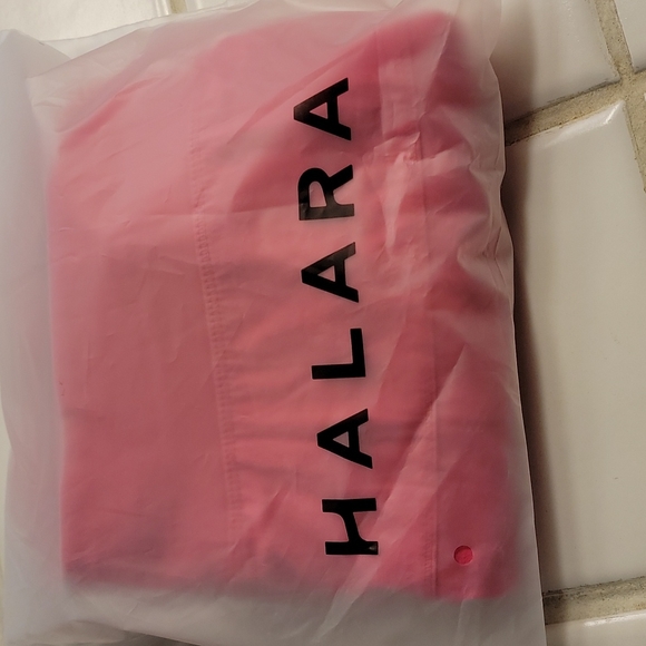 Brand new in packaging Halara skort - Picture 8 of 8